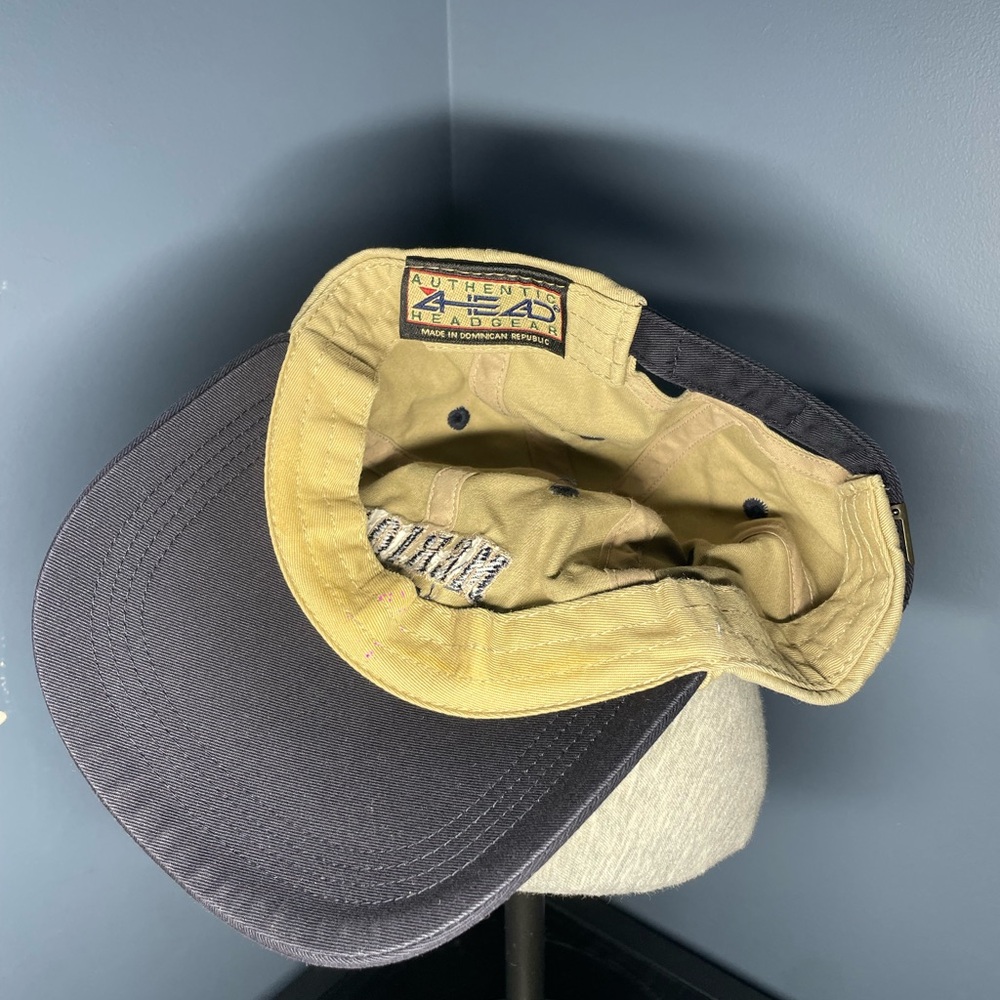 Merion G.C. Two-Tone Baseball Cap - Picture 5 of 5